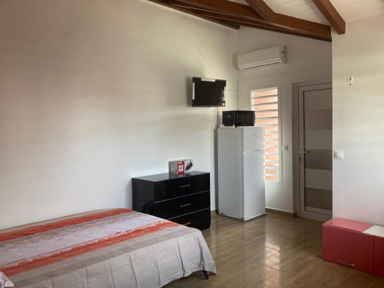 Grand-Bourg  Residence L Oiseau Des Iles מראה חיצוני תמונה